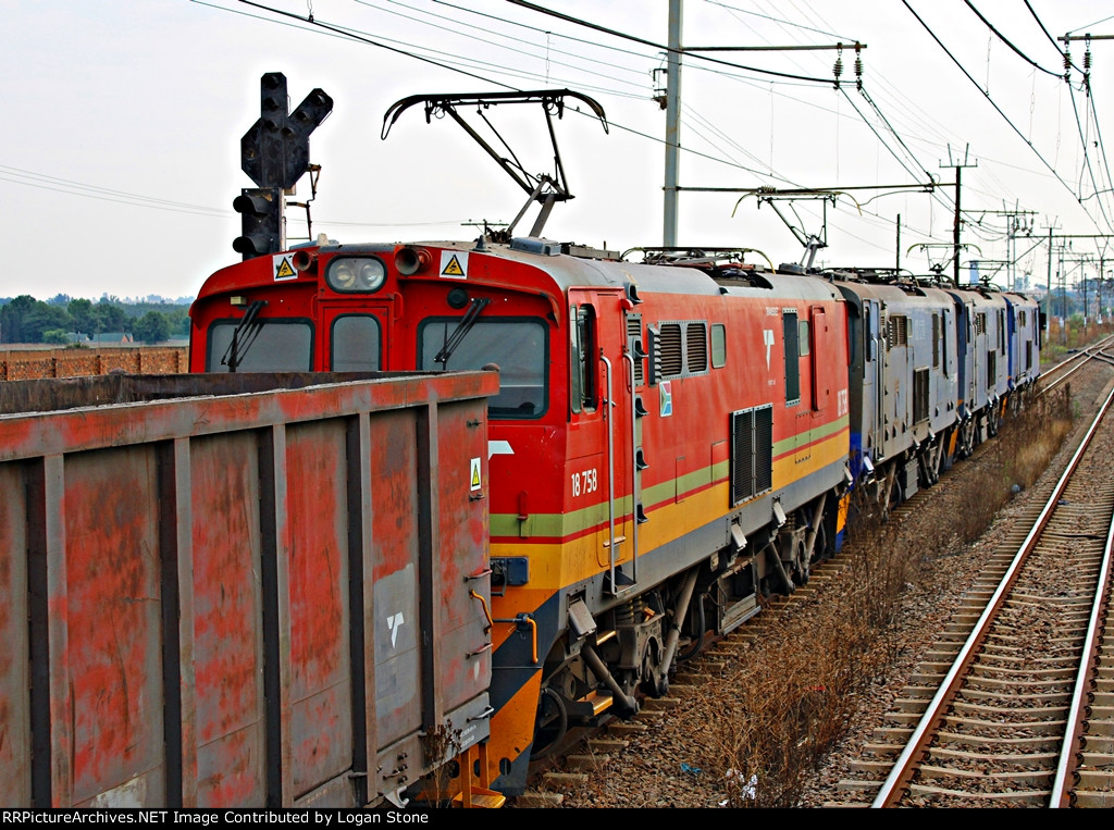 SAS 18-758